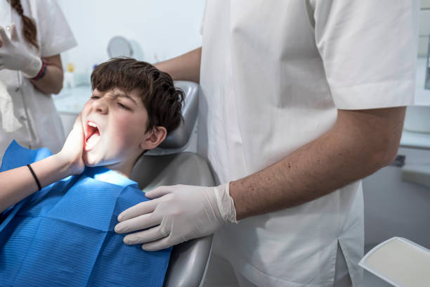 Best Emergency Treatment for Toothache in Powderly, TX